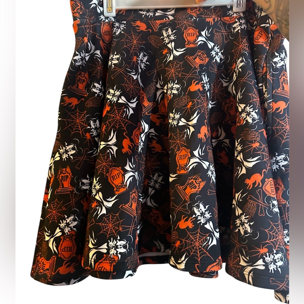 Hot Topic Disney Orange and Black Halloween Skirt
